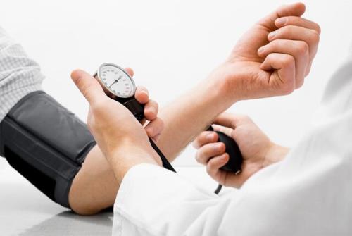چه کسانی بیشتر در معرض مبتلاشدن به فشار خون بالا هستند؟