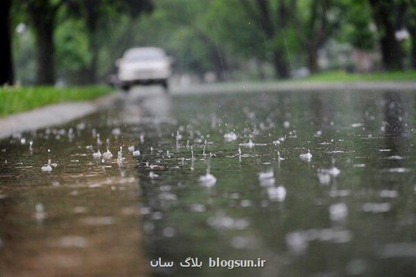 گشت زنی نیروهای خدمات شهری مناطق۲۲ گانه در پی بارش ها